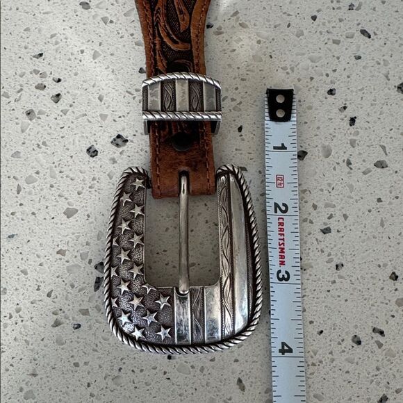 Justin Brown Leather Belt Silver-Tone Buckle USA Flag Western Embossed Size 34 - Picture 6 of 13